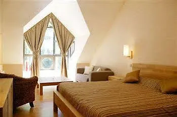 De La Muse Et Du Rozier Hotel 4*