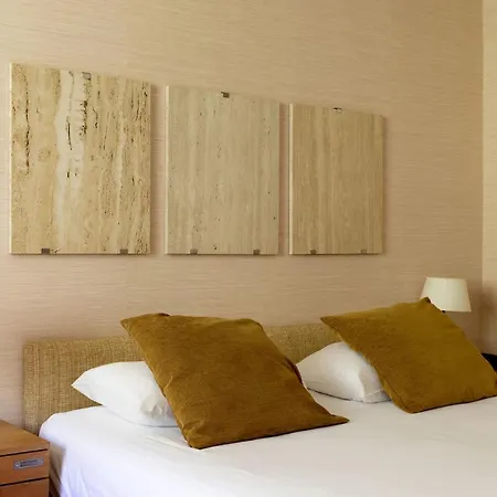 De La Muse Et Du Rozier Le Rozier