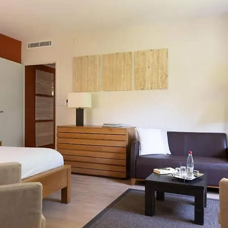 ホテル De La Muse Et Du Rozier ル・ロジエ