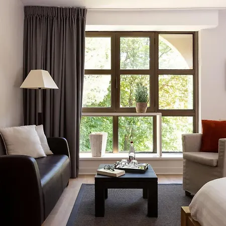 De La Muse Et Du Rozier ル・ロジエ