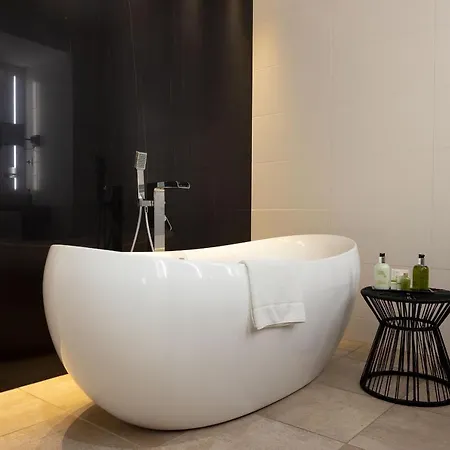 De La Muse Et Du Rozier 4*