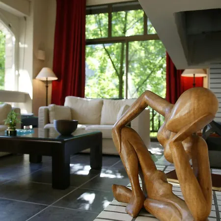 De La Muse Et Du Rozier ル・ロジエ