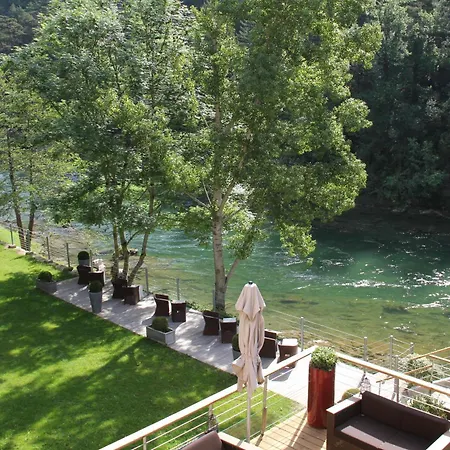 ホテル De La Muse Et Du Rozier 4*