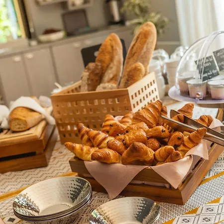 ホテル De La Muse Et Du Rozier ル・ロジエ