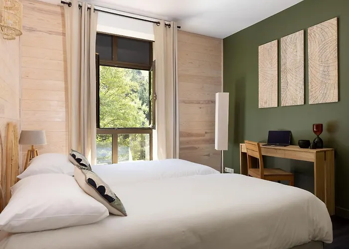 De La Muse Et Du Rozier Hotel 4*